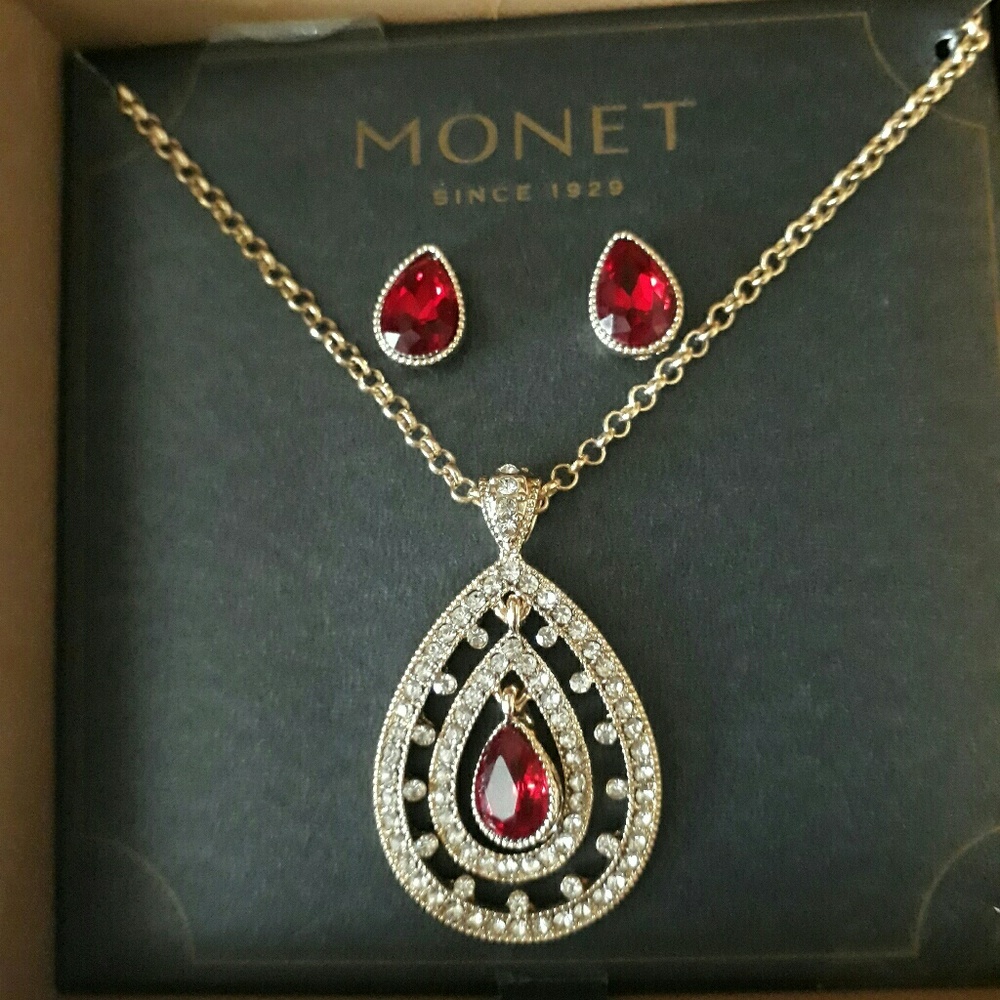 Monet Earrings and Necklace Jewelry Set